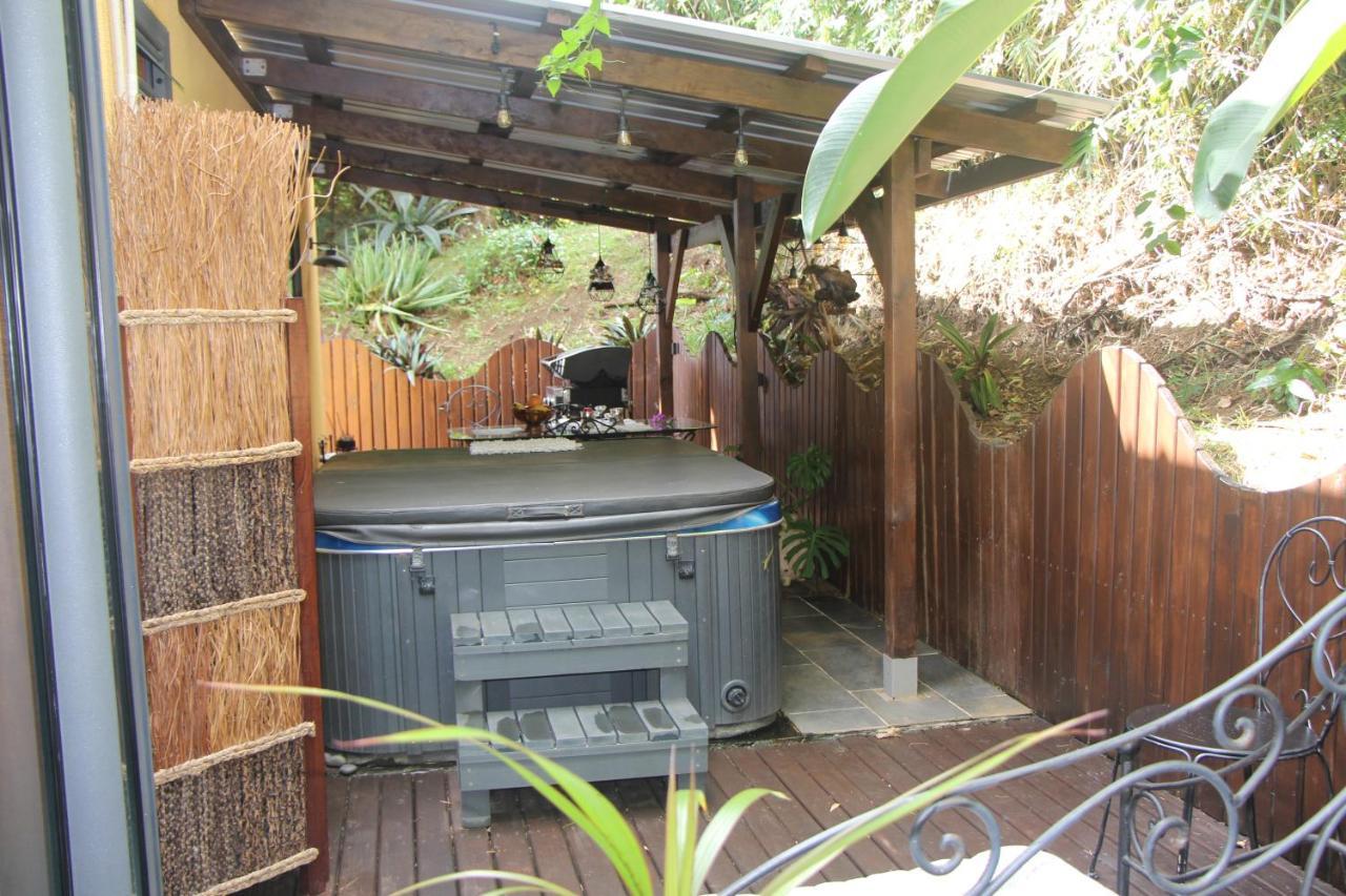 La Liane De Jade 974-Lodge Le Palissandre - Jacuzzi Privatif - Piscine Chauffee Le Bois de Nefles  エクステリア 写真