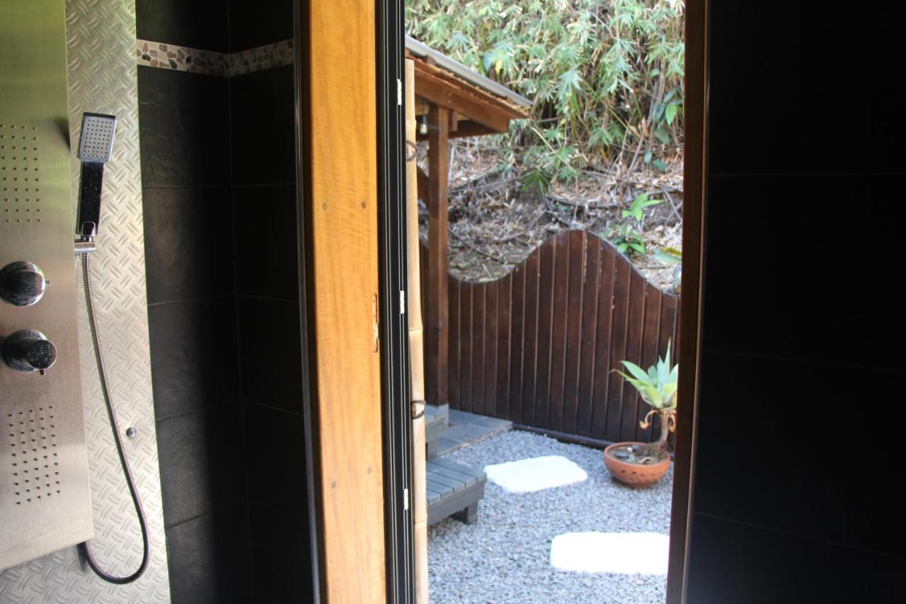 La Liane De Jade 974-Lodge Le Palissandre - Jacuzzi Privatif - Piscine Chauffee Le Bois de Nefles  エクステリア 写真