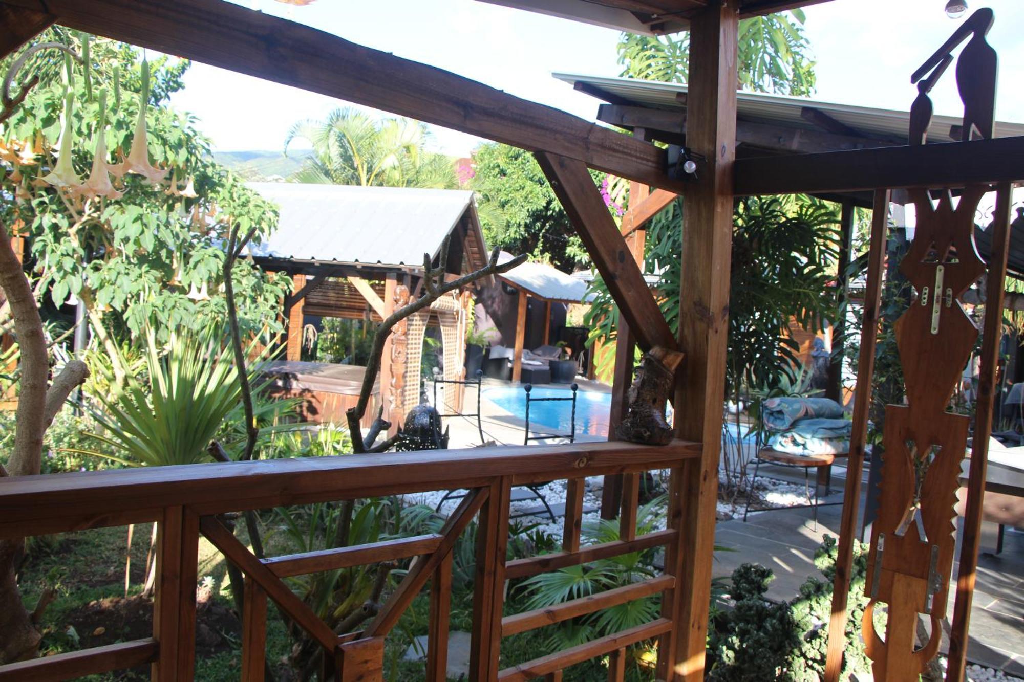 La Liane De Jade 974-Lodge Le Palissandre - Jacuzzi Privatif - Piscine Chauffee Le Bois de Nefles  エクステリア 写真