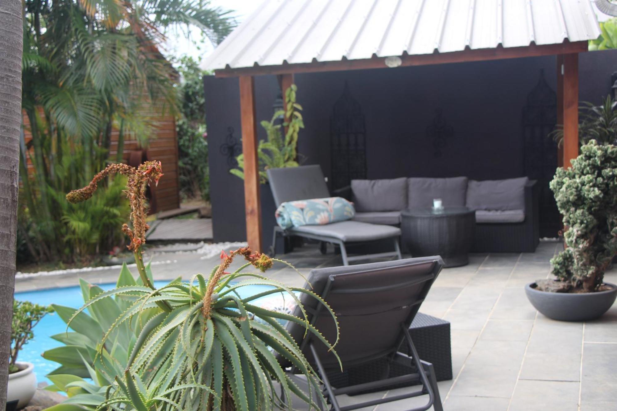 La Liane De Jade 974-Lodge Le Palissandre - Jacuzzi Privatif - Piscine Chauffee Le Bois de Nefles  エクステリア 写真